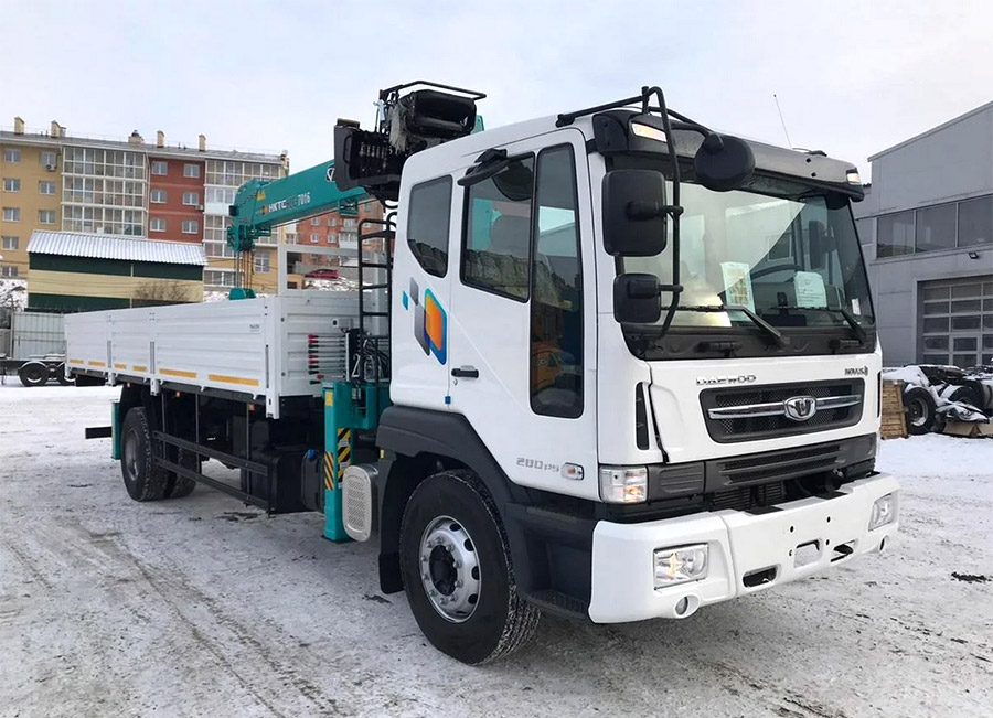 Купить кран-манипулятор на шасси Daewoo Novus CH7CA–HKTC-8026 + (Бур)