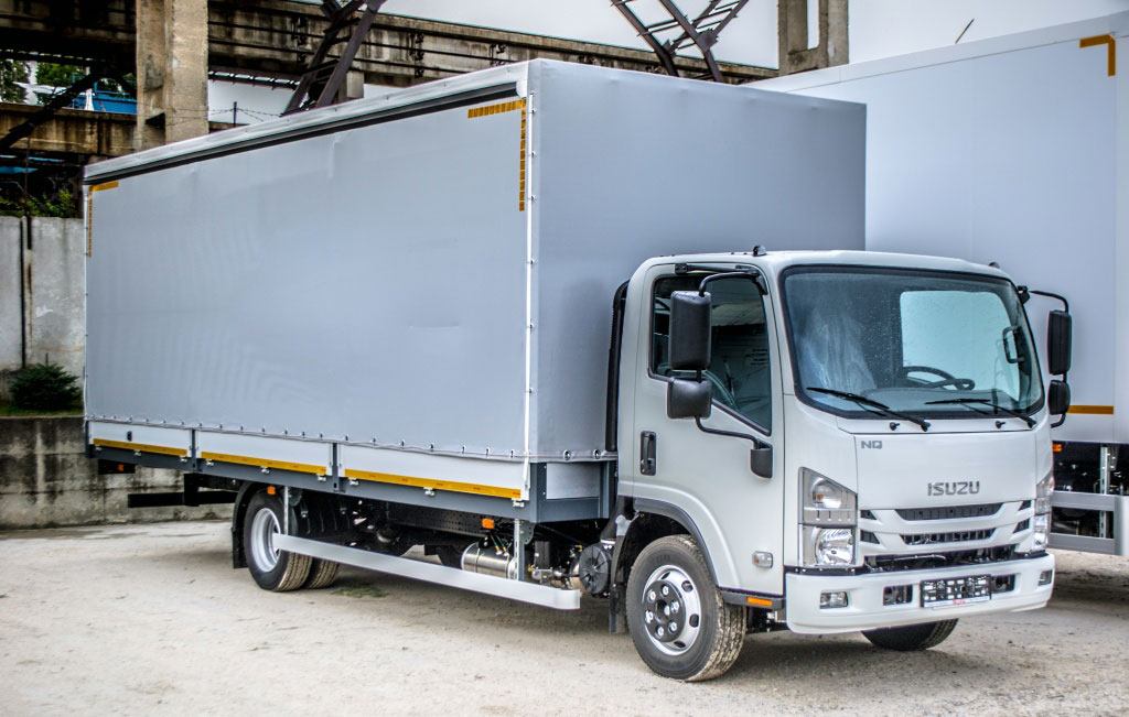 Бортовой автомобиль на шасси ISUZU NQR90LK (ELF 9.5)