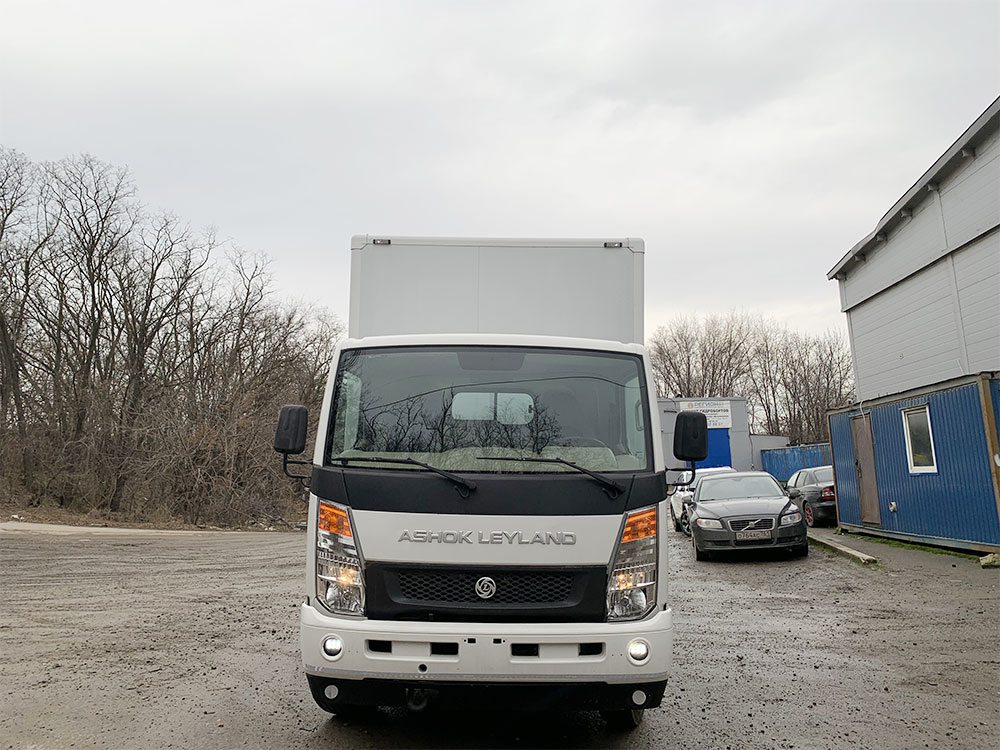 Изотермический фургон на шасси Ashok leyland Partner