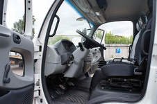 Промтоварный фургон Ashok leyland BOSS 1223