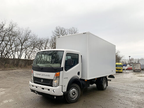 Изотермический фургон на шасси Ashok leyland Partner